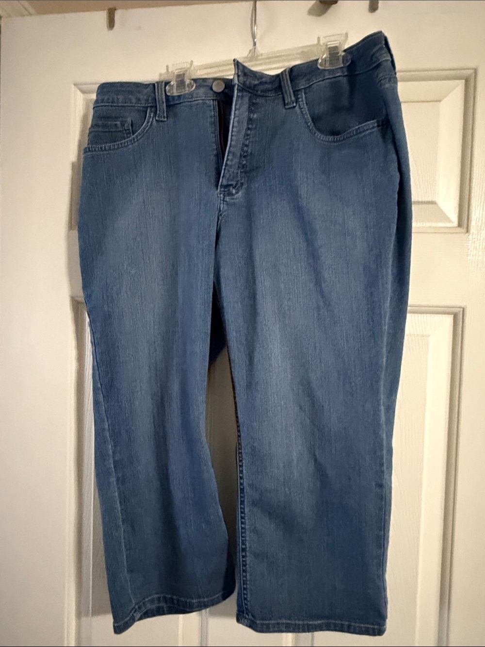 Women's Riders by Lee Denim Midrise Capri